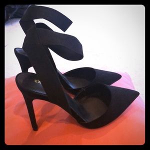 Express heels